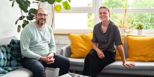 SZ/BZ-Redakteur Jörg Bullinger im Gespräch mit der Böblingerin Greta Stegemann, die in der kommenden Bundesliga-Saison für Aufsteiger VfB Stuttgart spielt.